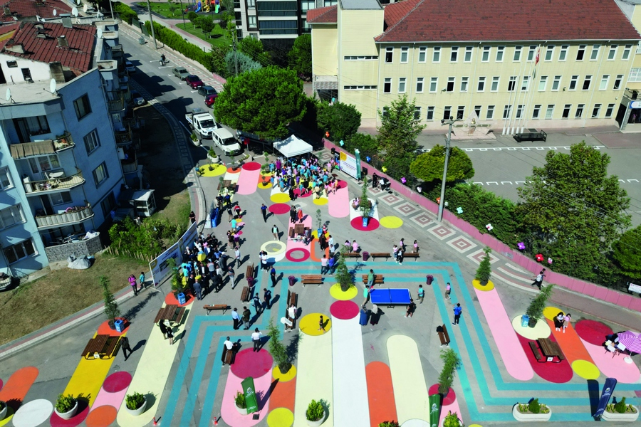 Streets Transforming for Children}