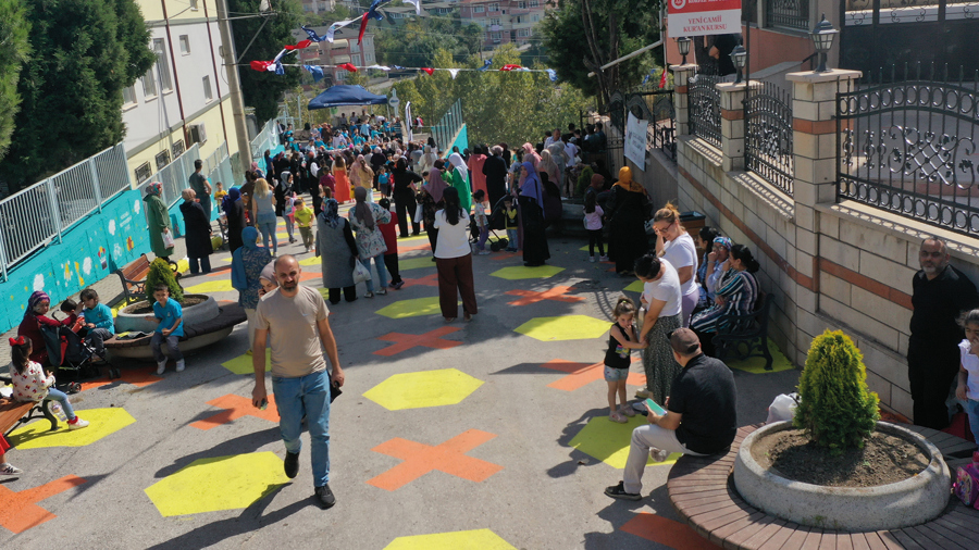 Streets Transforming for Children}