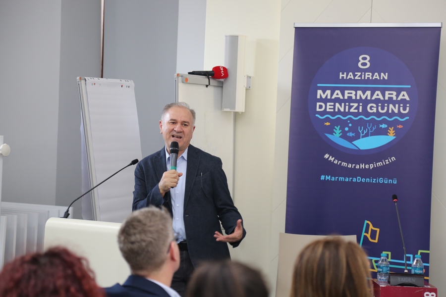 Marmara Denizi Masası İle Kamu, Özel Sektör, Akademi ve Sivil Toplum Temsilcileri Bir Araya Geldi}