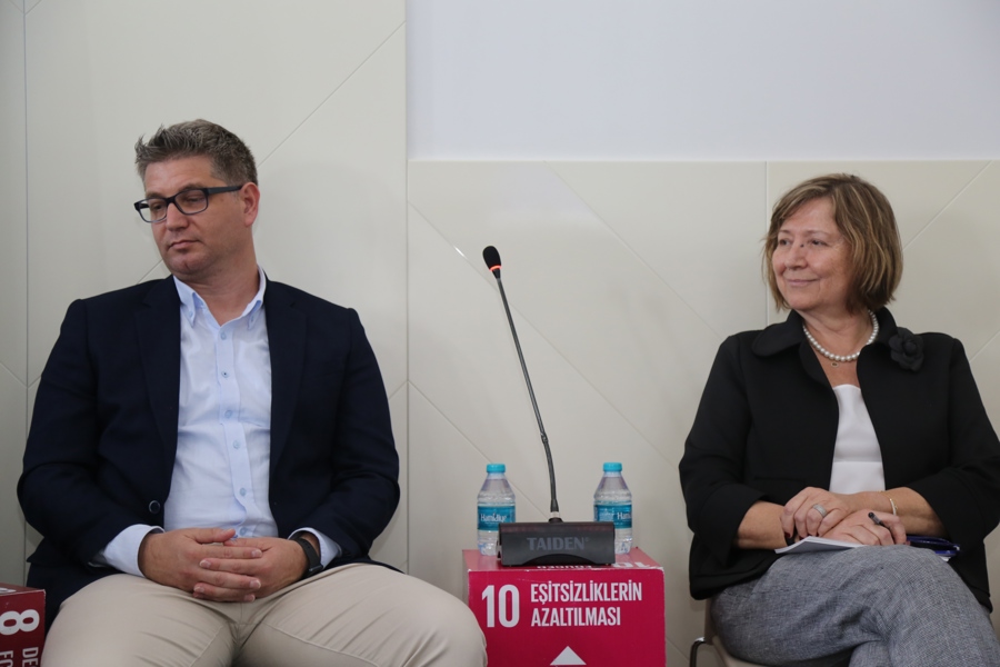 Marmara Denizi Masası İle Kamu, Özel Sektör, Akademi ve Sivil Toplum Temsilcileri Bir Araya Geldi}
