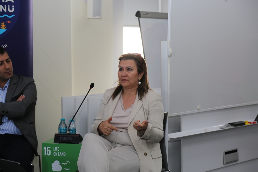 Marmara Denizi Masası İle Kamu, Özel Sektör, Akademi ve Sivil Toplum Temsilcileri Bir Araya Geldi}