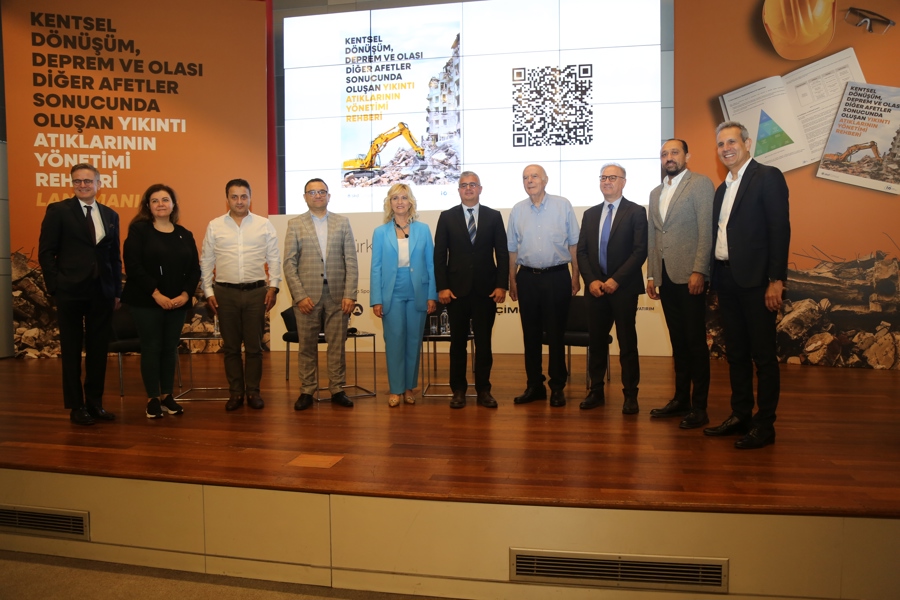 Yıkıntı Atıklarının Yönetimi Rehberi İçin Lansman Yapıldı}