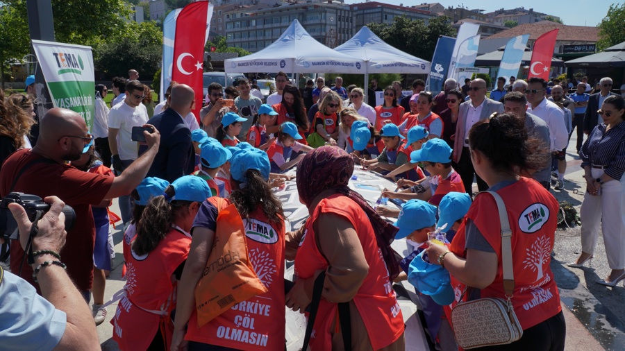 100'den Fazla Paydaş Marmara Denizi İçin Bir Araya Geldi}