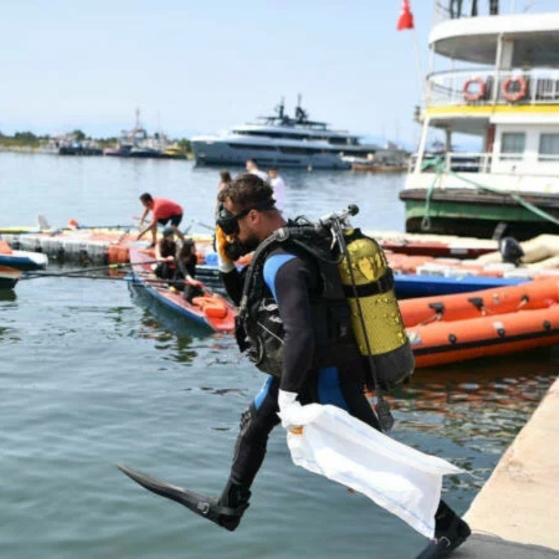 Marmara Sea Day }