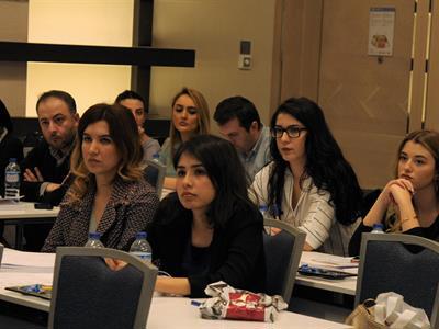 YYA Genel Eğitim Programı Katılımcıları Sertifikalarını Aldı}