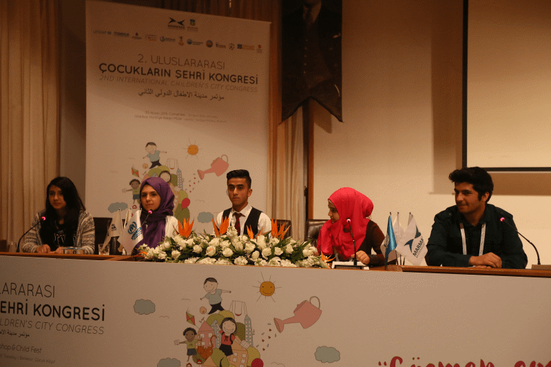 Göçmen Çocuk İçin Bir Şehir}