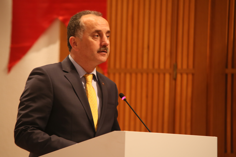 Göçmen Çocuk İçin Bir Şehir}