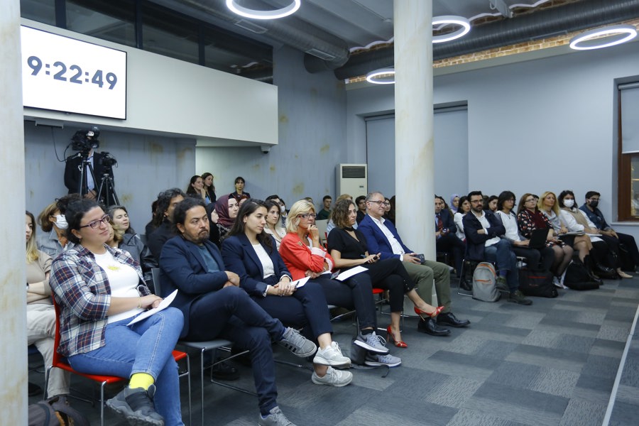 Dünya Büyükşehirler Gününe Özel Şehir Konuşmaları Düzenlendi}