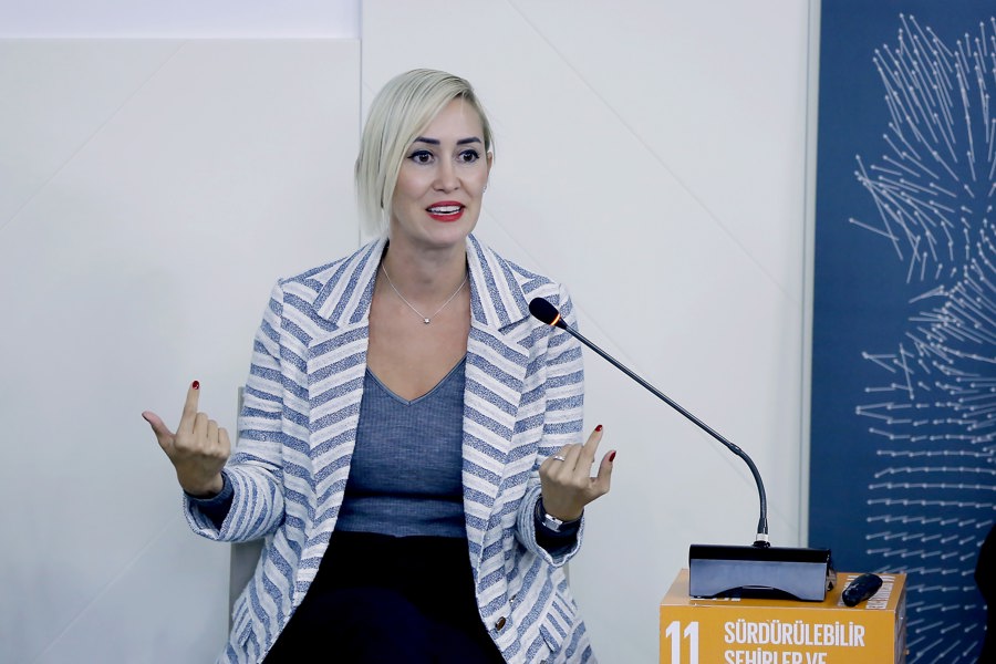 Dünya Büyükşehirler Gününe Özel Şehir Konuşmaları Düzenlendi}