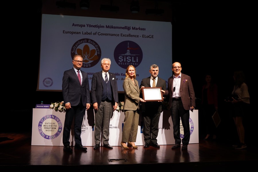 Introducing The European Governance Quality Label For Municipalities}