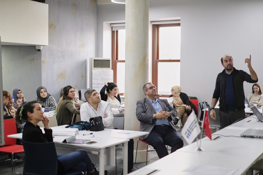 Sosyal Kalkınma İçin Proje Döngüsü Yönetimi Eğitimi Düzenlendi}