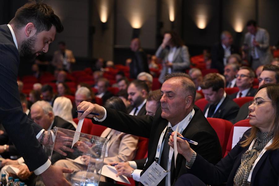 Marmara Belediyeler Birliğinin Yeni Dönem Başkanlığına Ahmet Akın Seçildi}