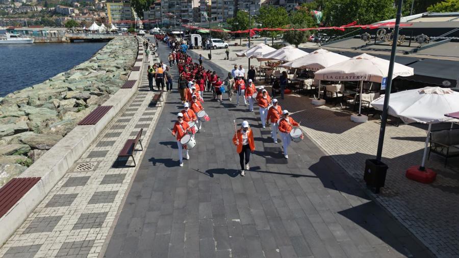 100'den Fazla Paydaş Marmara Denizi İçin Bir Araya Geldi}